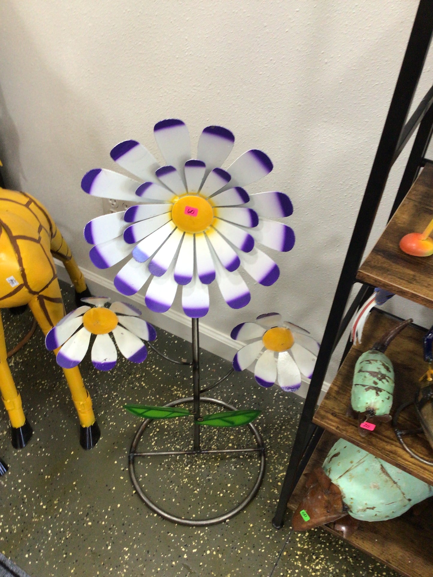Triple flower on stand