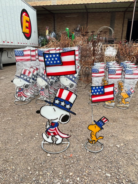 Snoopy with American Flag